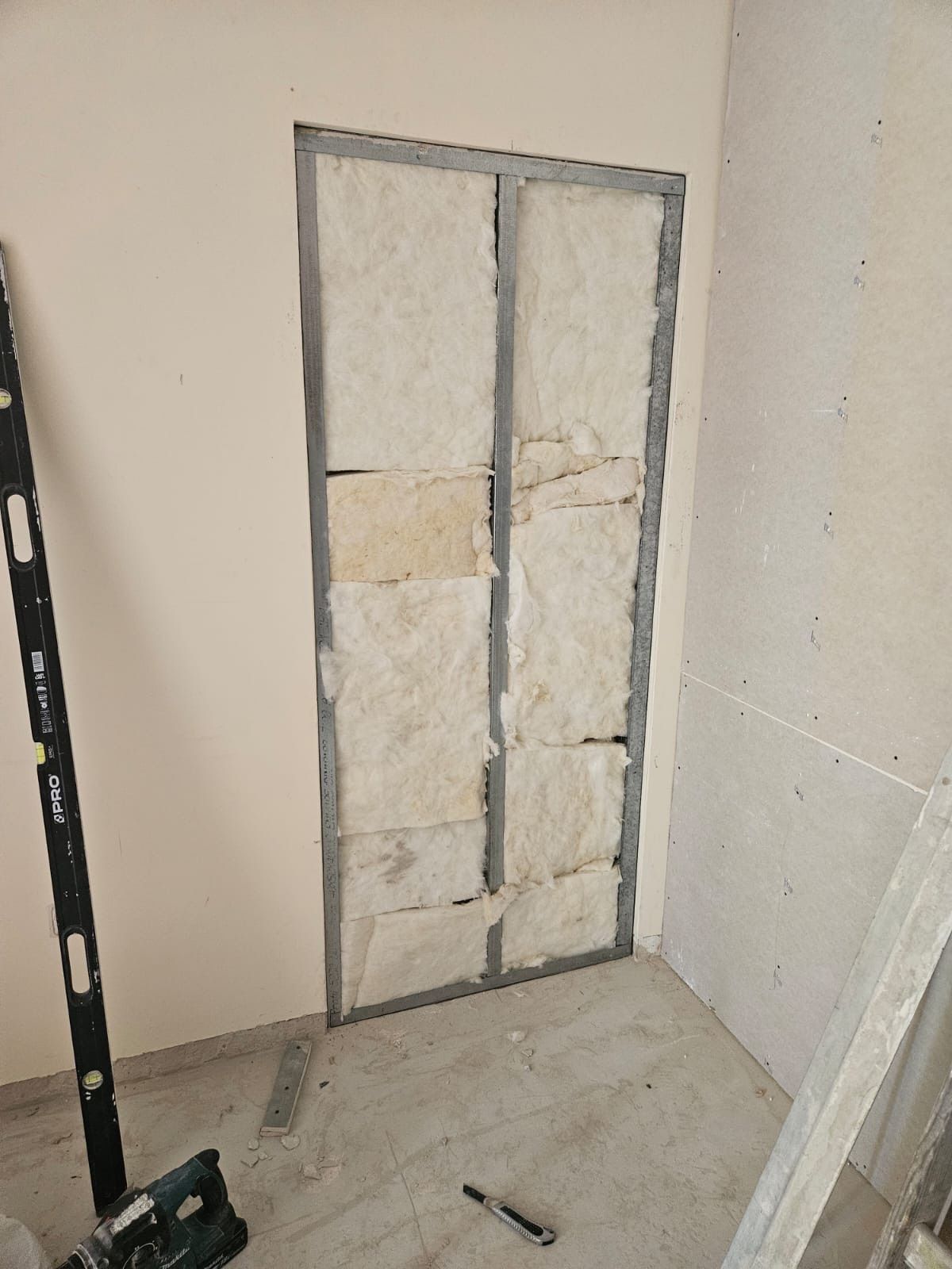 Türzarge im Metallständerwerk